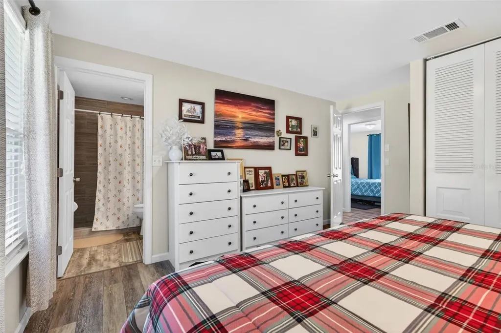 549 Longwood Circle Oldsmar FL 34677