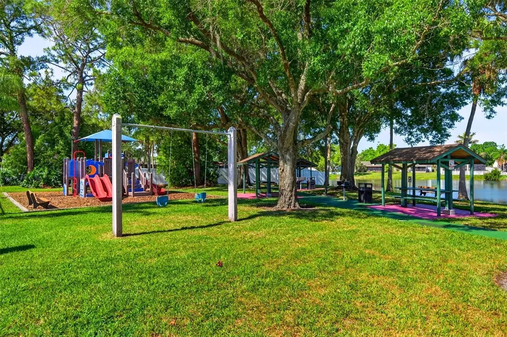 549 Longwood Circle Oldsmar FL 34677