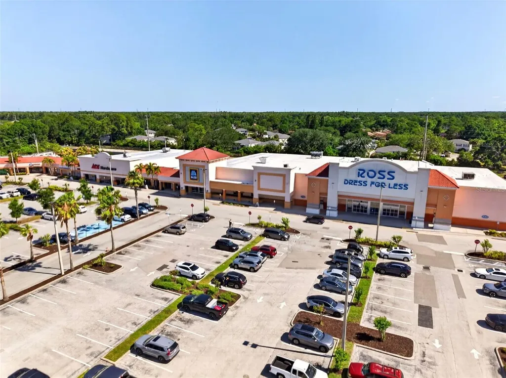 549 Longwood Circle Oldsmar FL 34677
