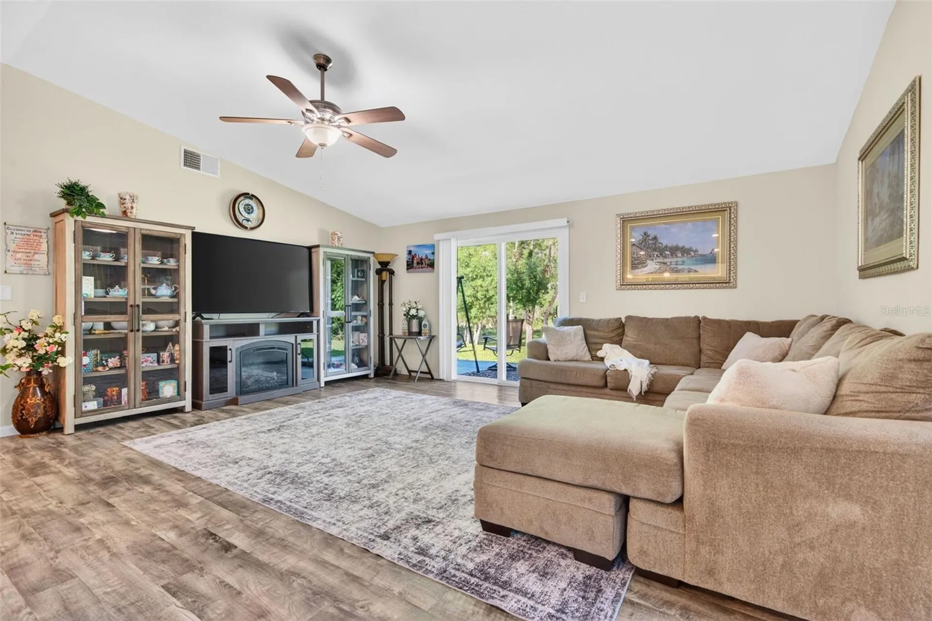 549 Longwood Circle Oldsmar FL 34677