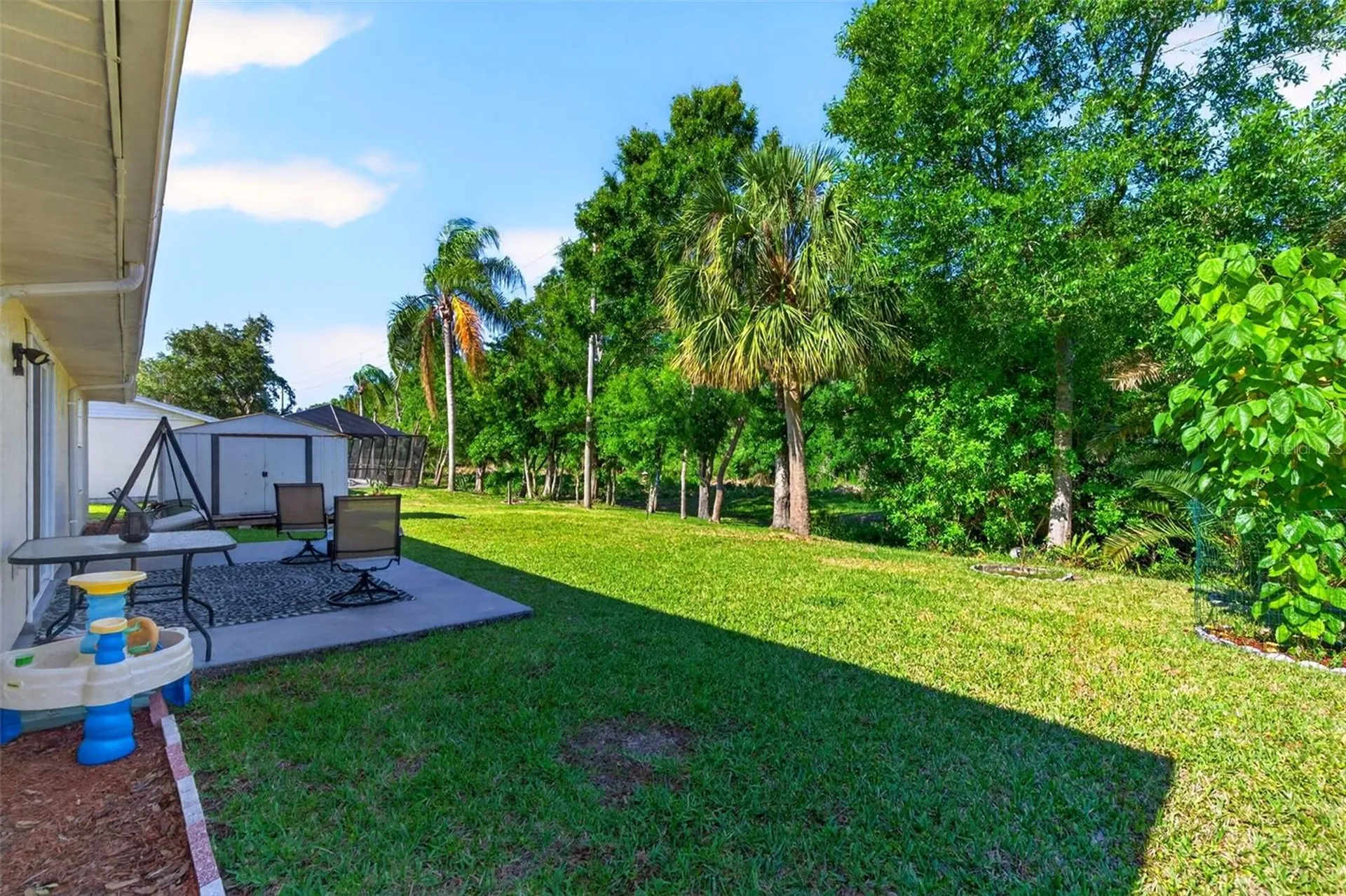 549 Longwood Circle Oldsmar FL 34677