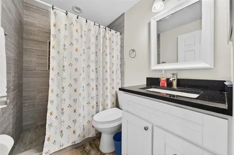 549 Longwood Circle Oldsmar FL 34677