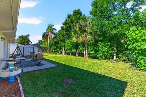 549 Longwood Circle Oldsmar FL 34677