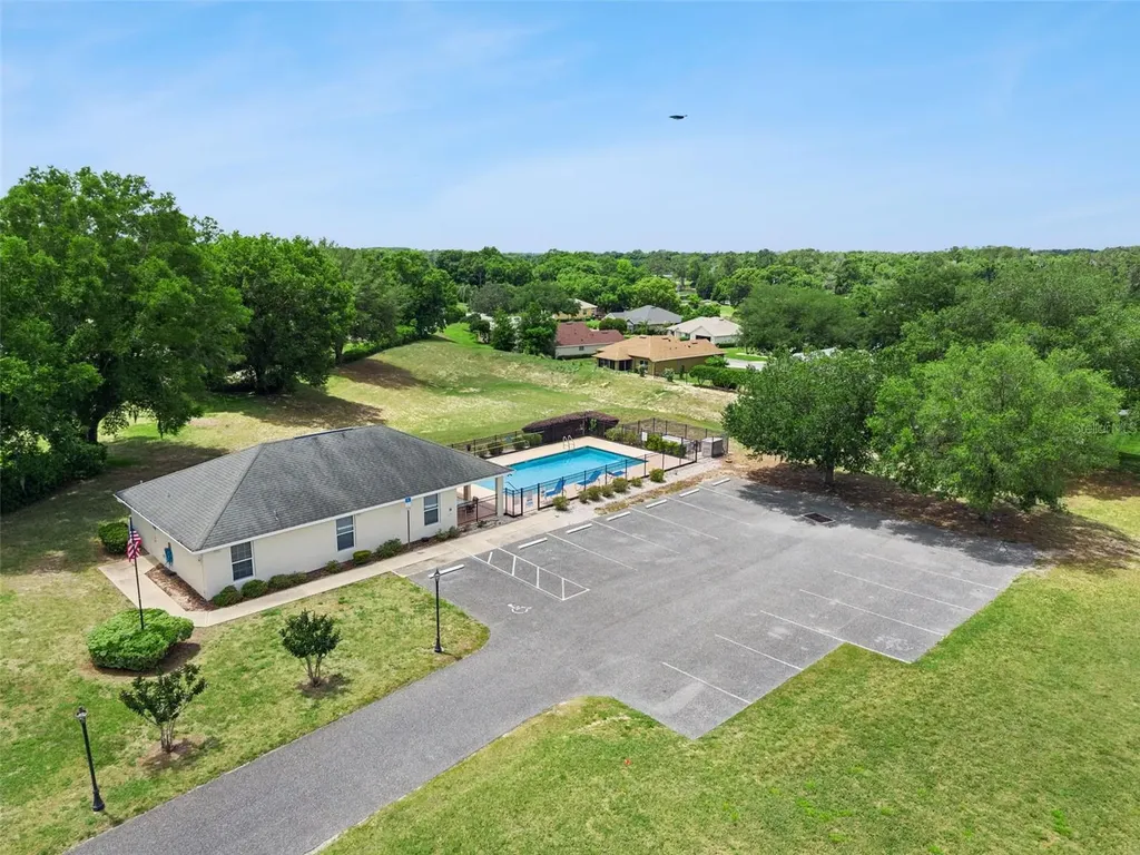 100 Fairway Circle Umatilla FL 32784