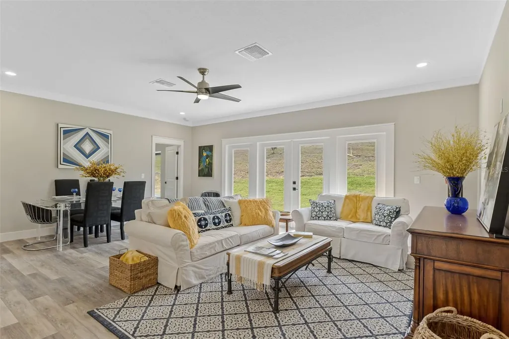100 Fairway Circle Umatilla FL 32784