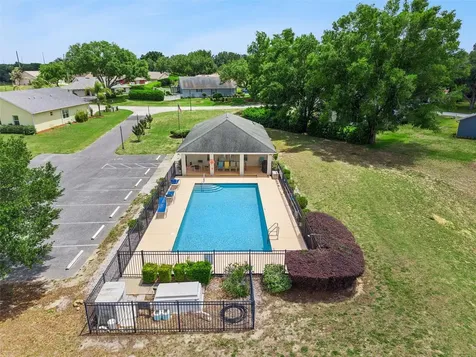 100 Fairway Circle Umatilla FL 32784
