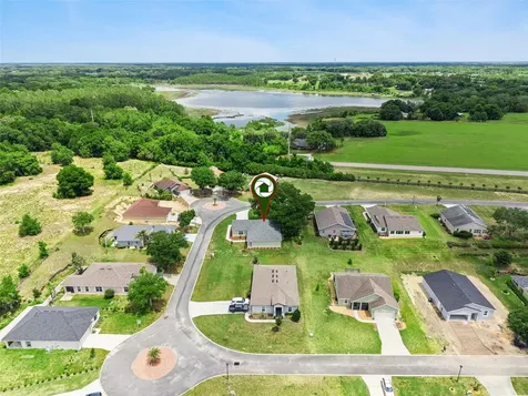 100 Fairway Circle Umatilla FL 32784