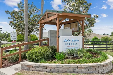 100 Fairway Circle Umatilla FL 32784