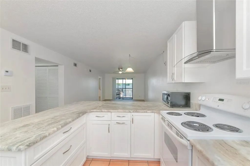 6033 34th Street W Bradenton FL 34210