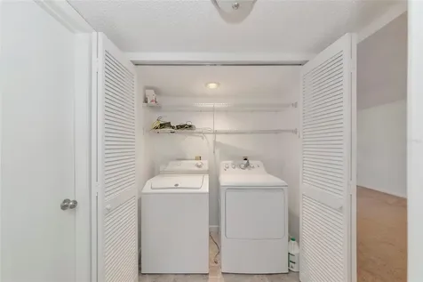 6033 34th Street W Bradenton FL 34210