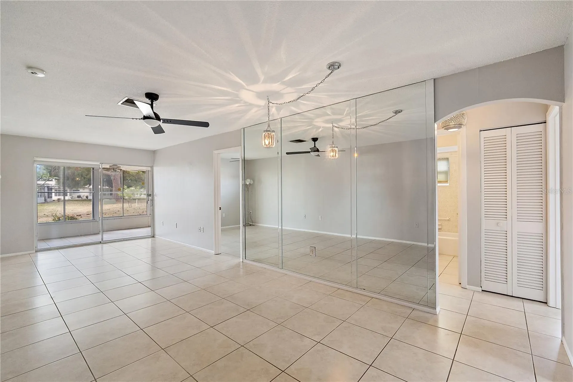 2802 Swifton Drive Sarasota FL 34231