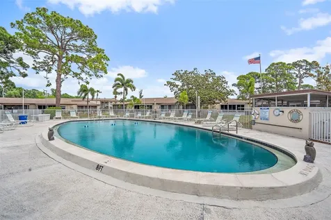 2802 Swifton Drive Sarasota FL 34231