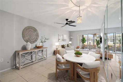 2802 Swifton Drive Sarasota FL 34231