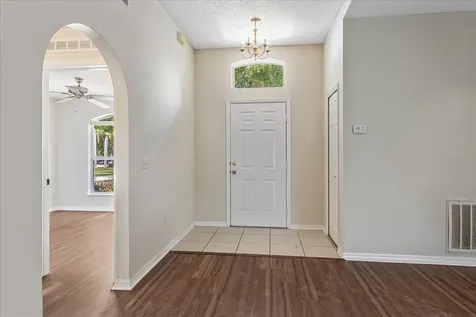 118 Royalty Circle Sanford FL 32771