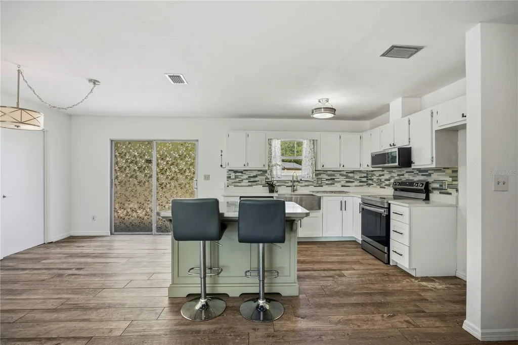 6716 NW 29th Street Gainesville FL 32653