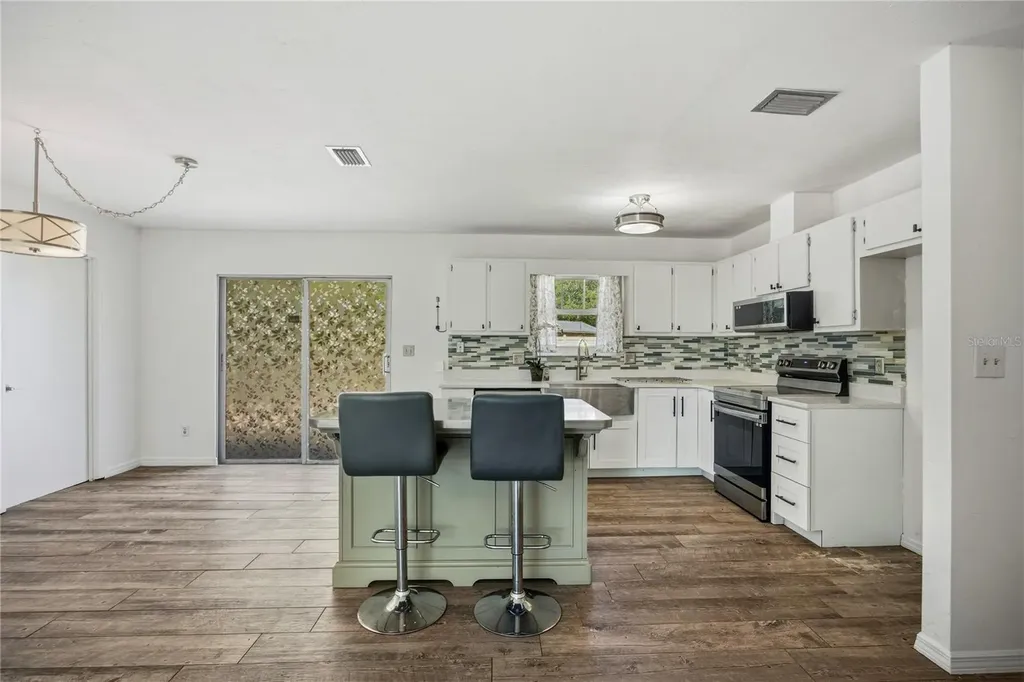 6716 NW 29th Street Gainesville FL 32653