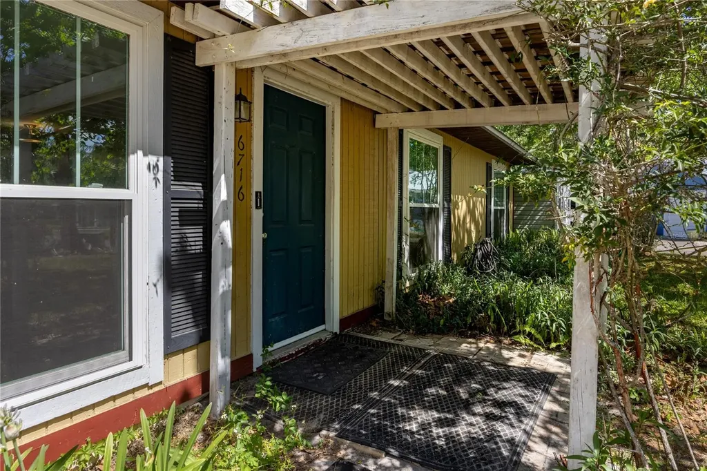 6716 NW 29th Street Gainesville FL 32653