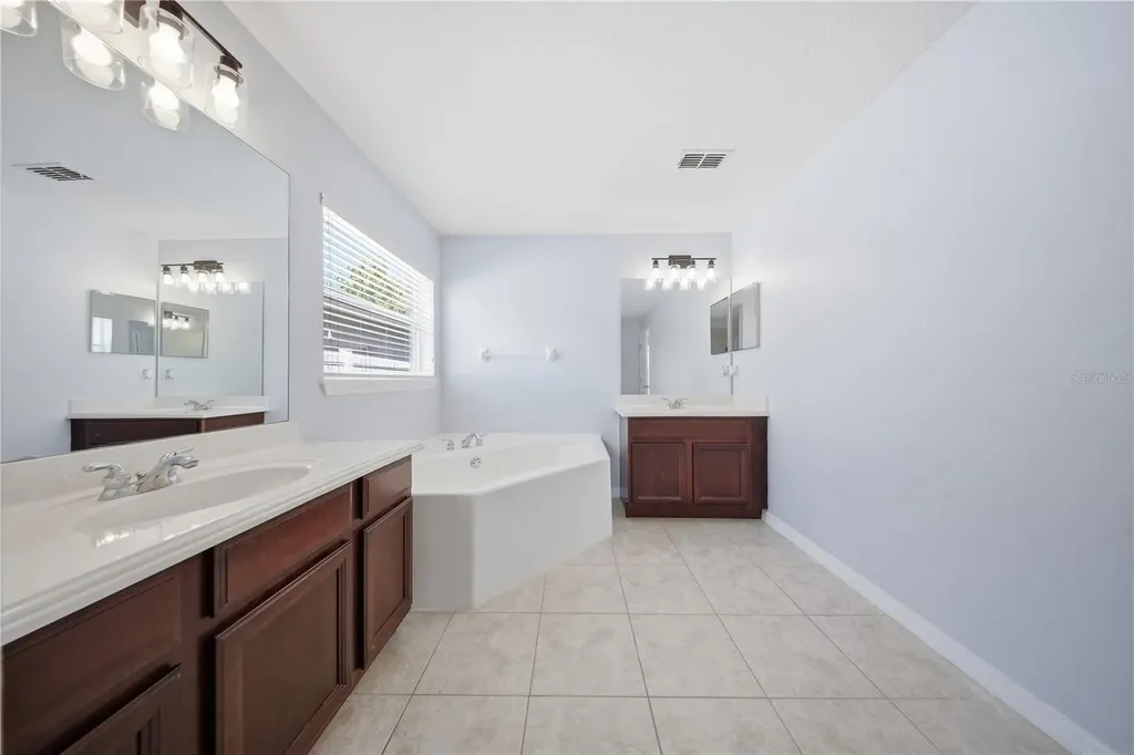 2142 Brandywine Falls Way Orlando FL 32824