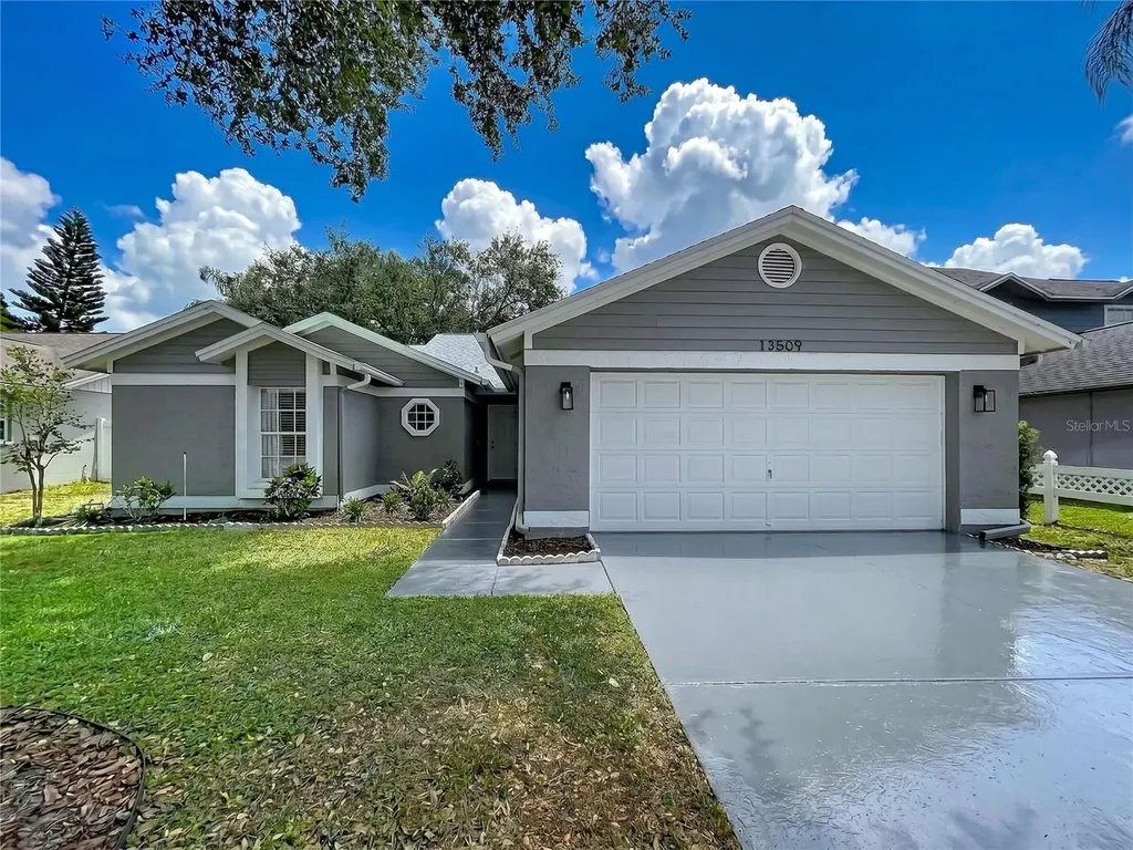 13509 Fawn Ridge Boulevard Tampa FL 33626