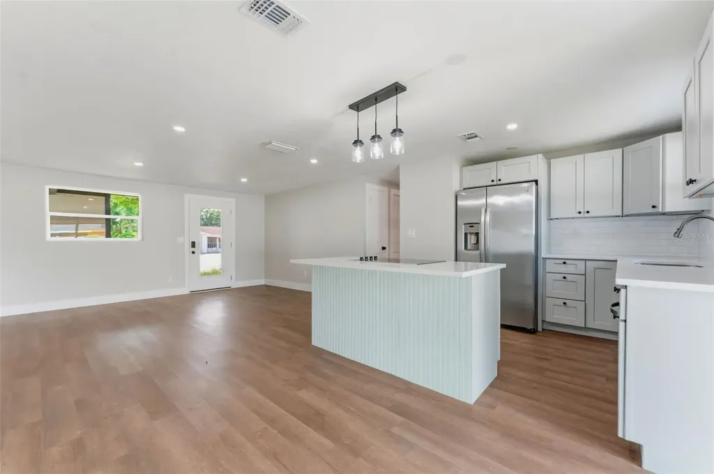 3513 Beechwood Boulevard Tampa FL 33619