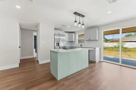 3513 Beechwood Boulevard Tampa FL 33619