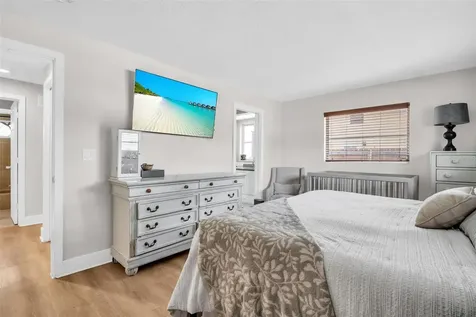 2542 Wynnewood Drive Clearwater FL 33763