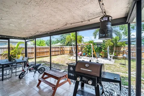 2542 Wynnewood Drive Clearwater FL 33763