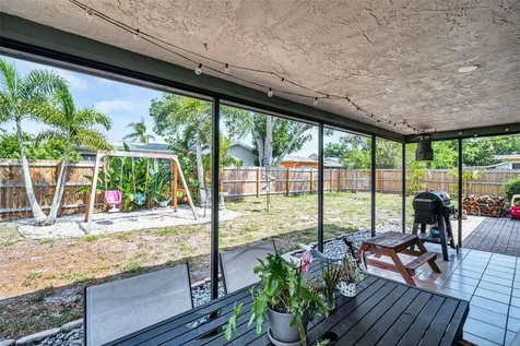 2542 Wynnewood Drive Clearwater FL 33763