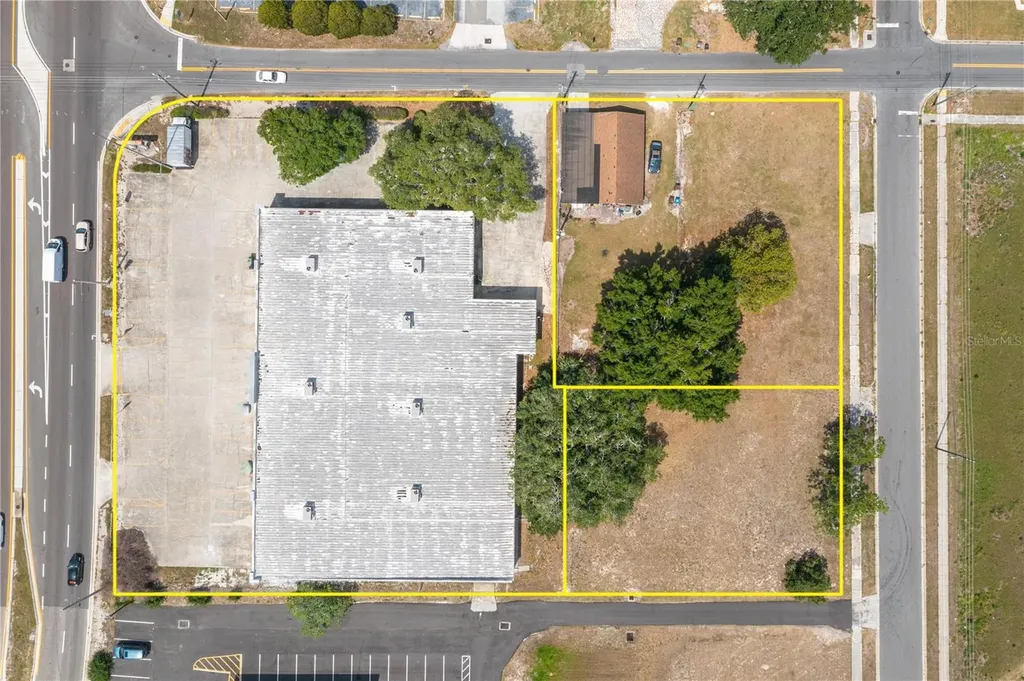 126 State Road 60 W Lake Wales FL 33853