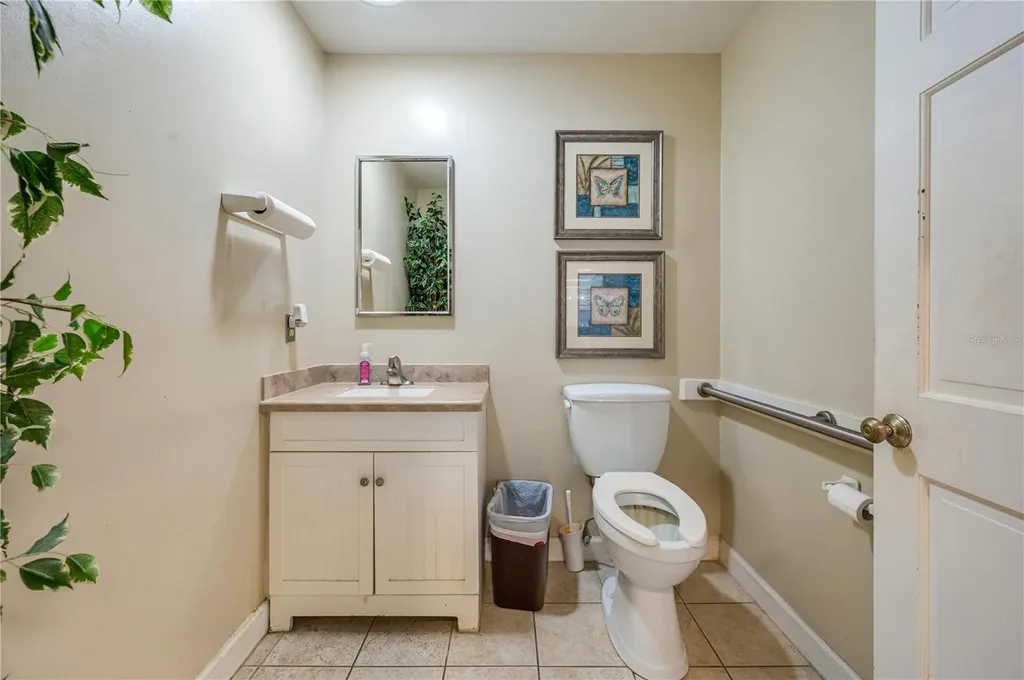 126 State Road 60 W Lake Wales FL 33853