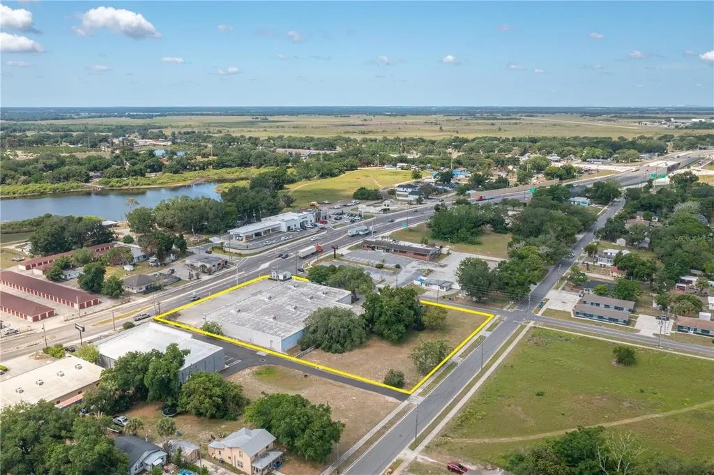 126 State Road 60 W Lake Wales FL 33853