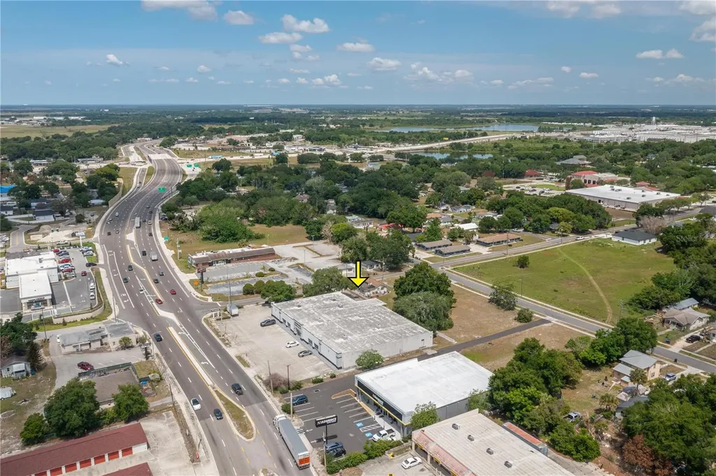 126 State Road 60 W Lake Wales FL 33853