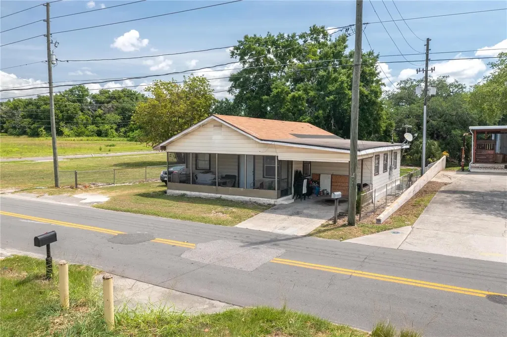 126 State Road 60 W Lake Wales FL 33853