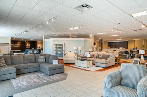 126 State Road 60 W Lake Wales FL 33853