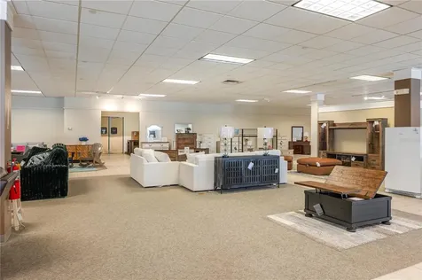 126 State Road 60 W Lake Wales FL 33853