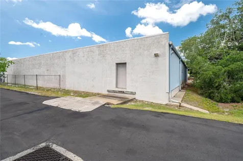 126 State Road 60 W Lake Wales FL 33853