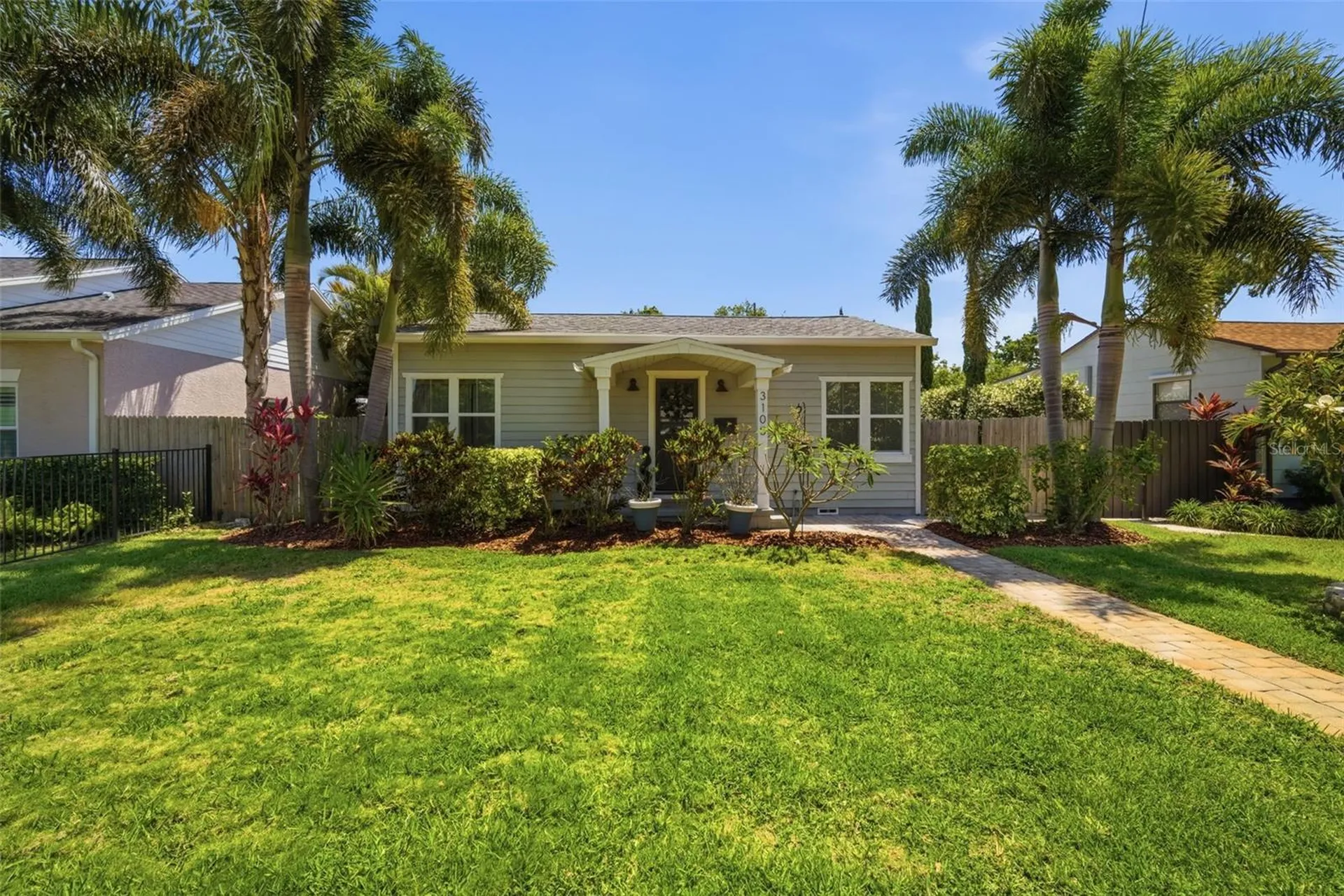 3105 Jackson Street N St Petersburg FL 33704