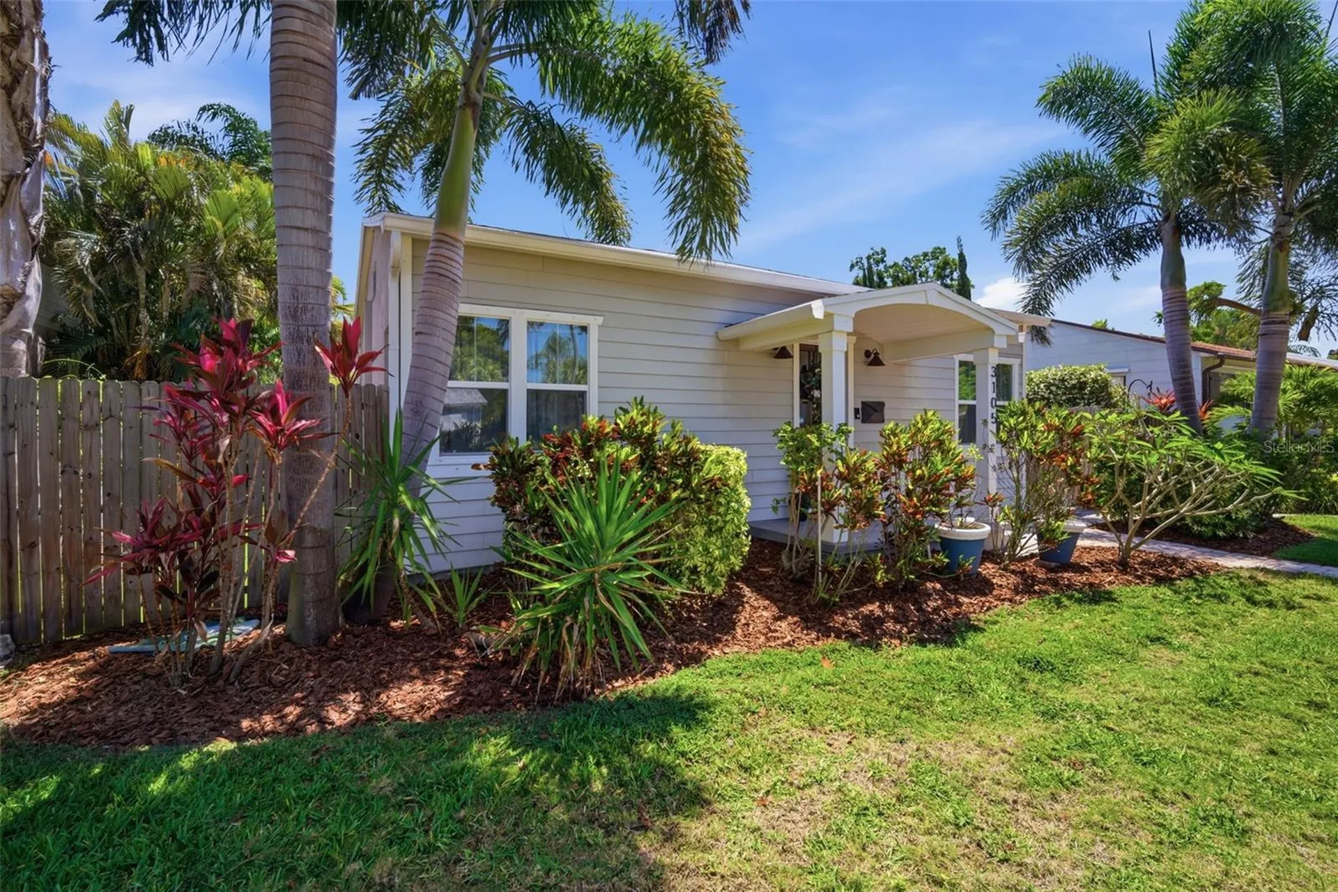 3105 Jackson Street N St Petersburg FL 33704