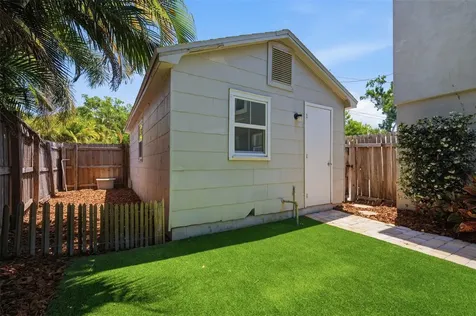 3105 Jackson Street N St Petersburg FL 33704