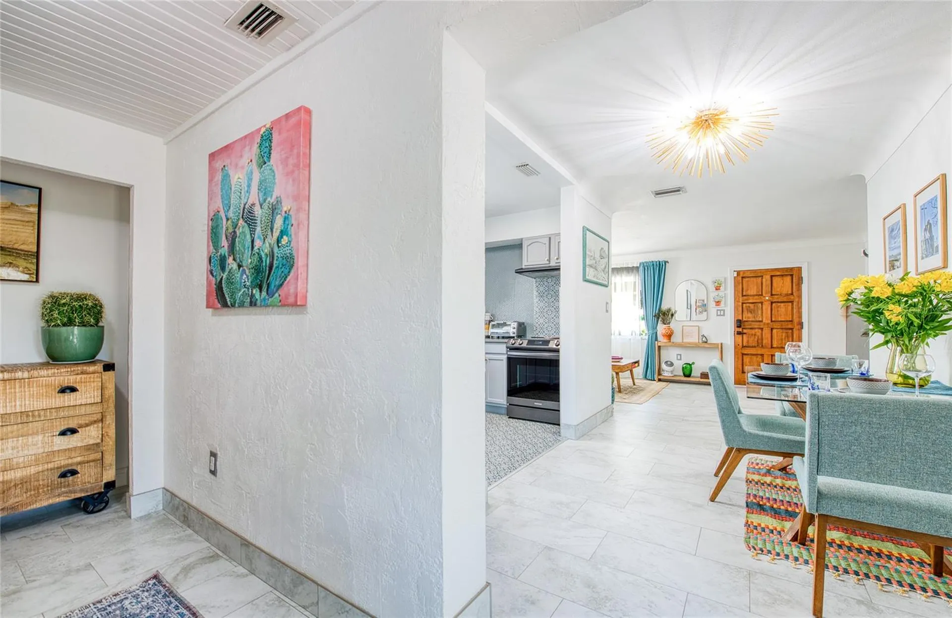 425 46th Avenue S St Petersburg FL 33705