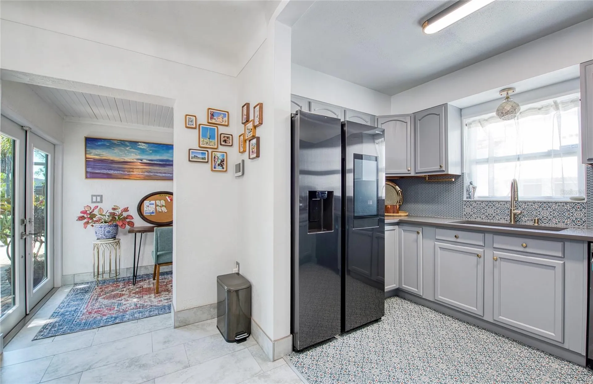 425 46th Avenue S St Petersburg FL 33705