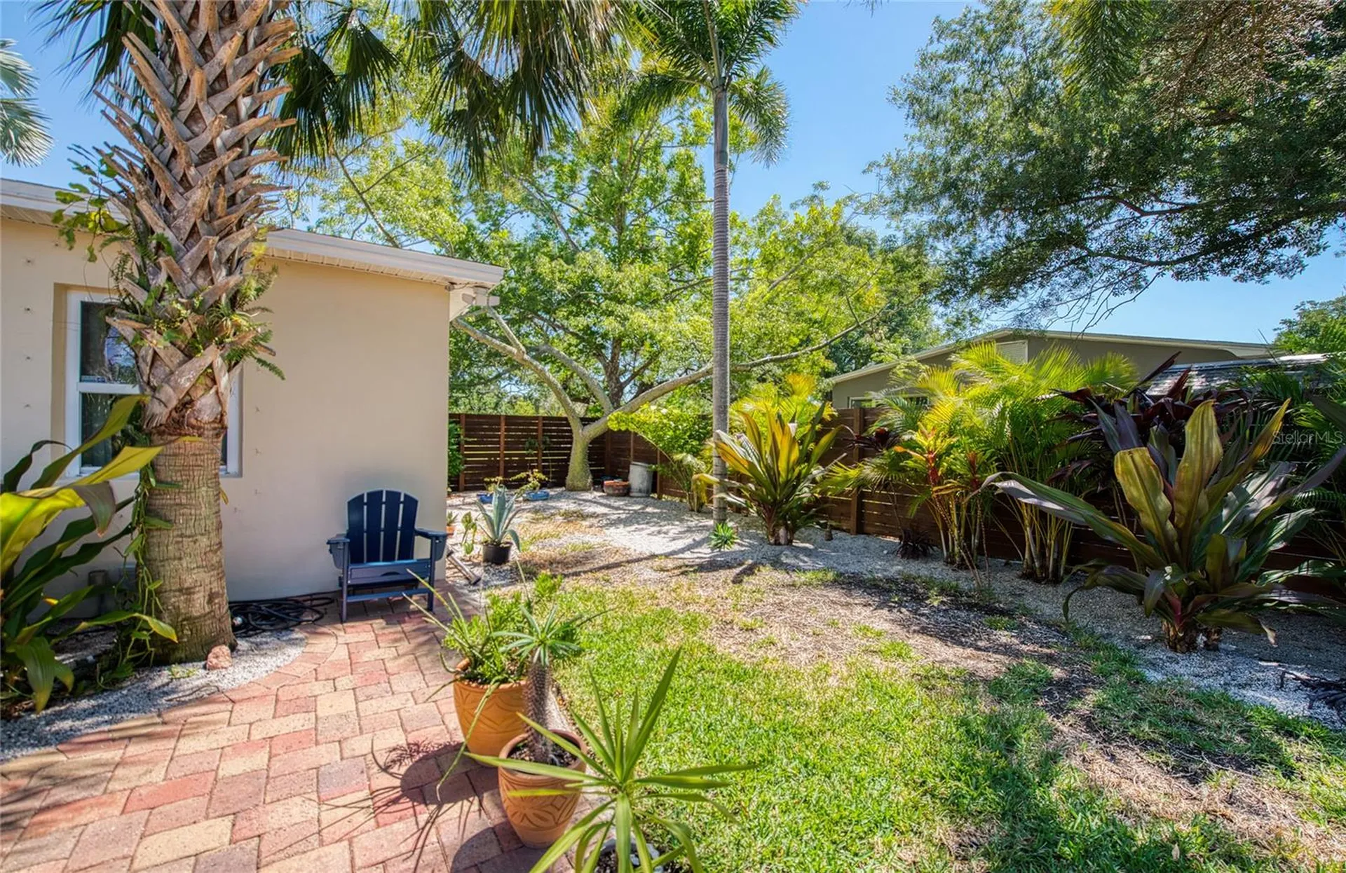 425 46th Avenue S St Petersburg FL 33705