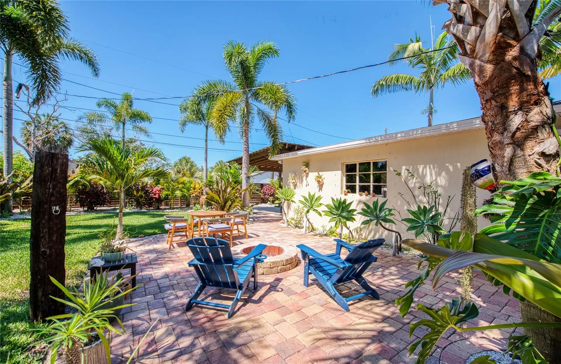 425 46th Avenue S St Petersburg FL 33705