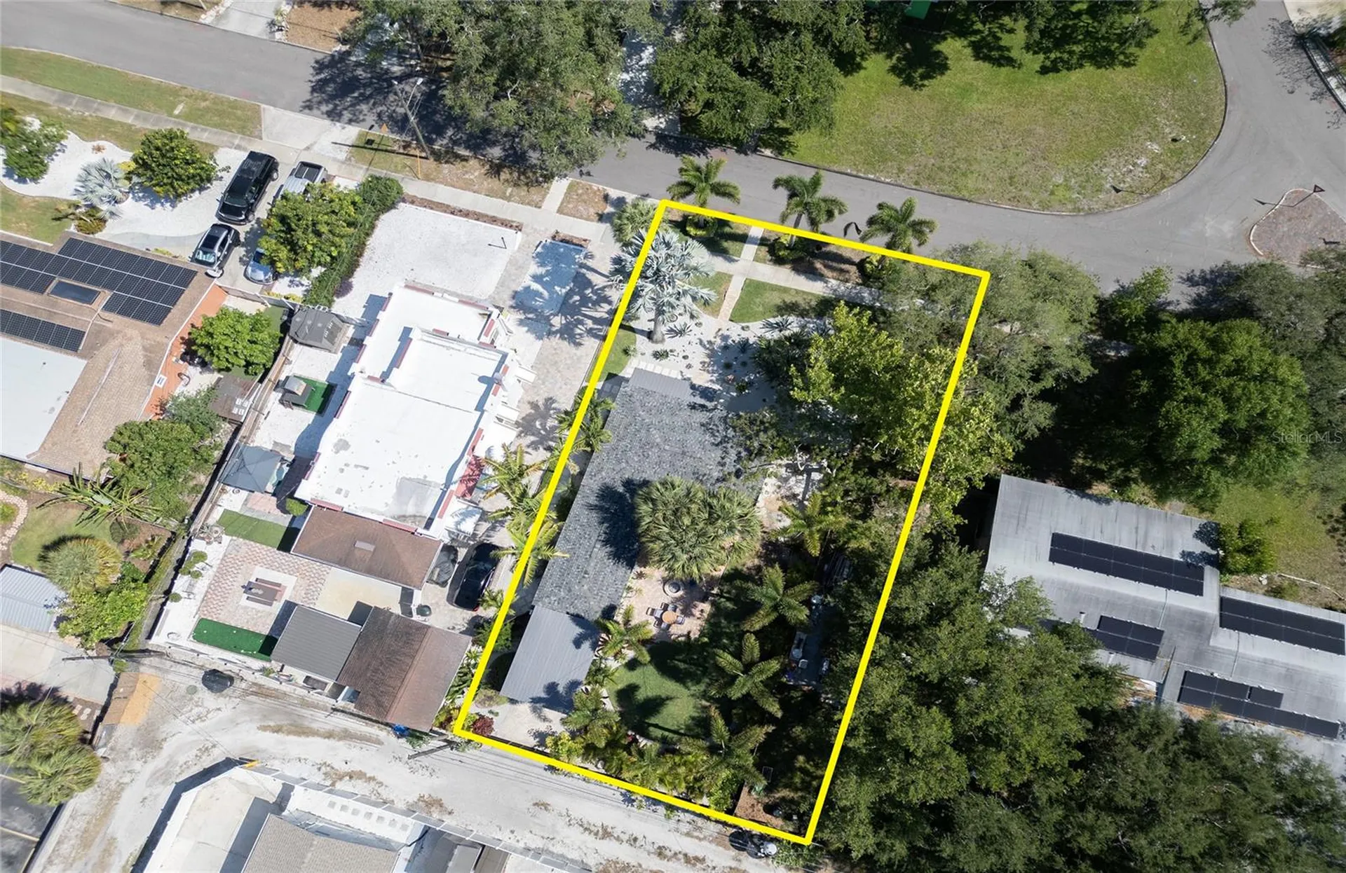 425 46th Avenue S St Petersburg FL 33705