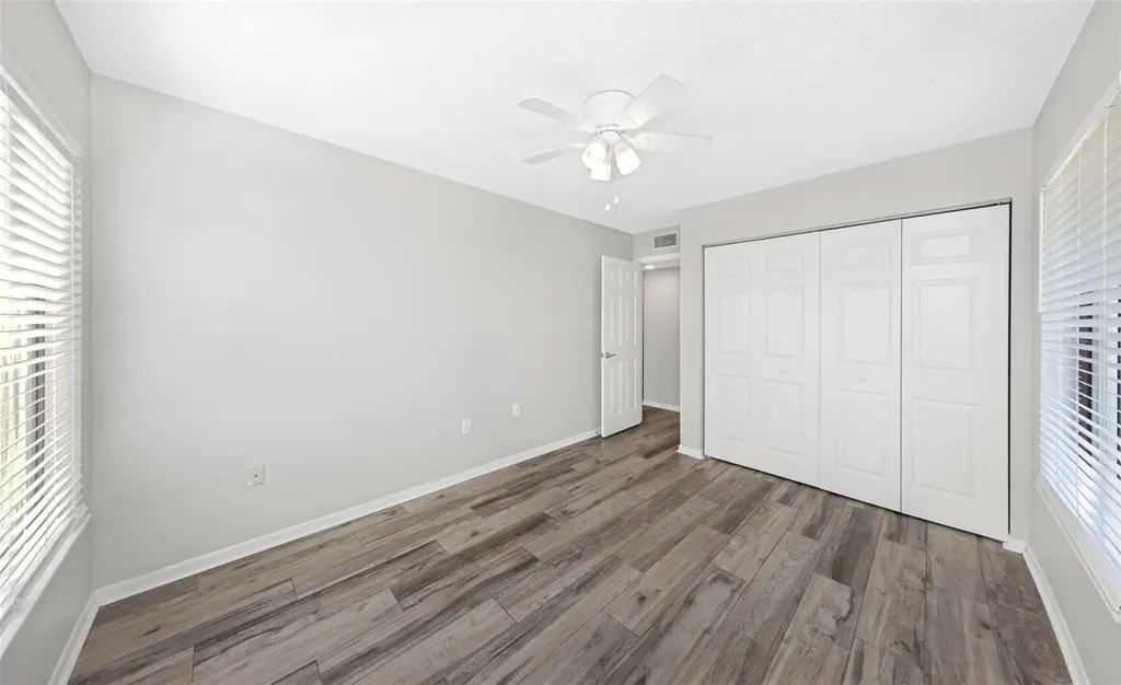1281 Pine Ridge Circle E Tarpon Springs FL 34688