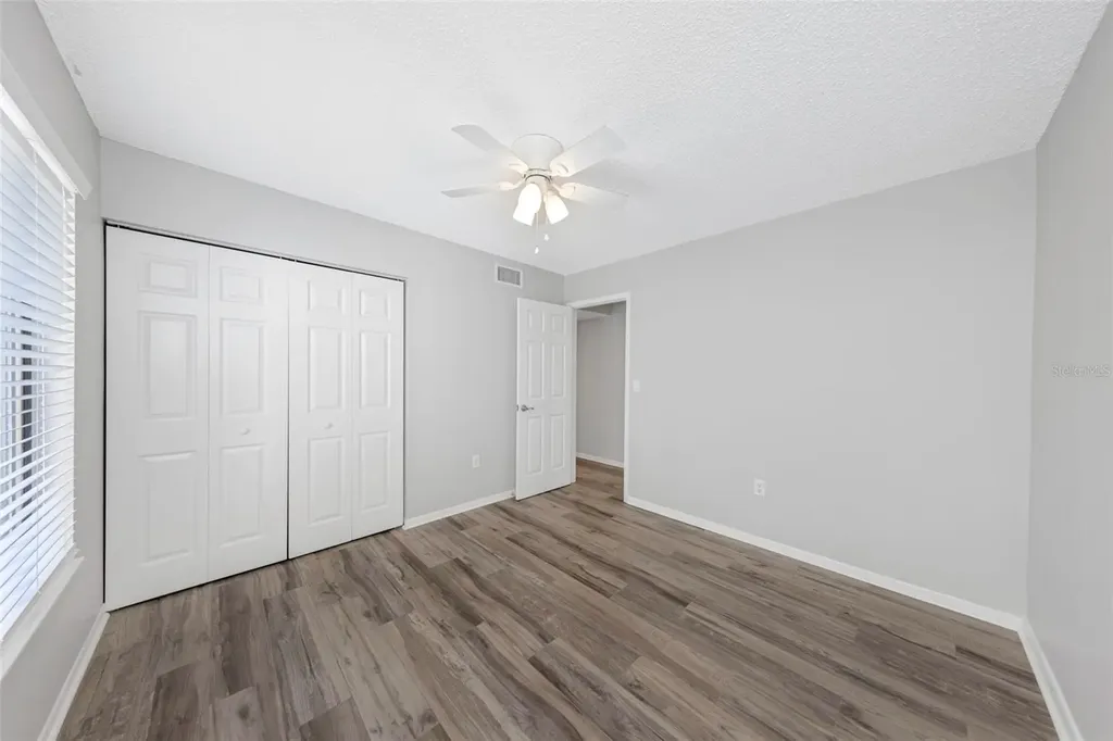1281 Pine Ridge Circle E Tarpon Springs FL 34688