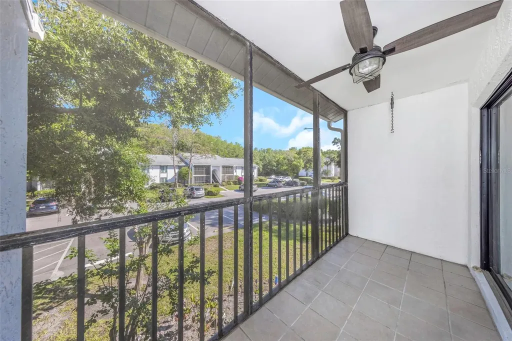 1281 Pine Ridge Circle E Tarpon Springs FL 34688