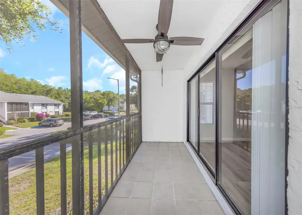 1281 Pine Ridge Circle E Tarpon Springs FL 34688