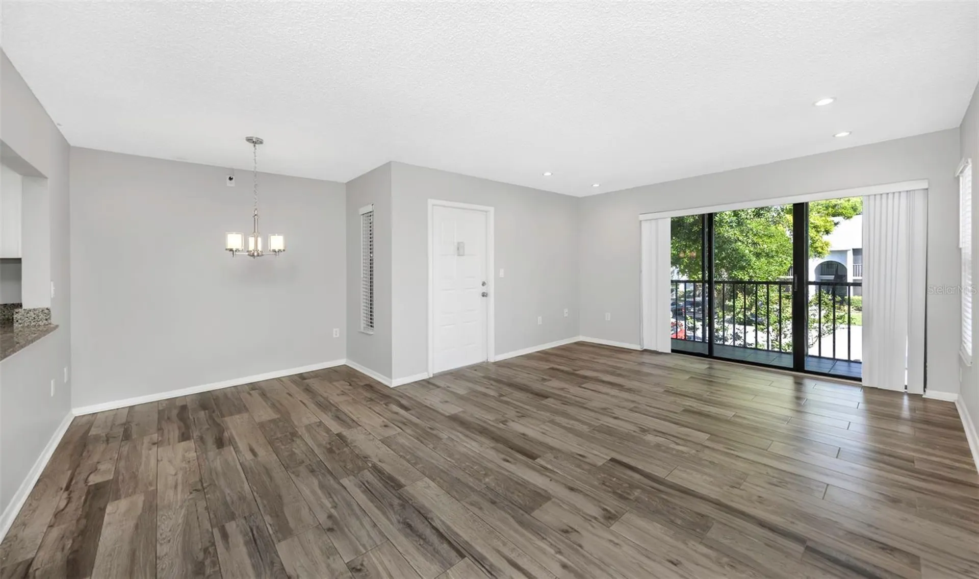 1281 Pine Ridge Circle E Tarpon Springs FL 34688