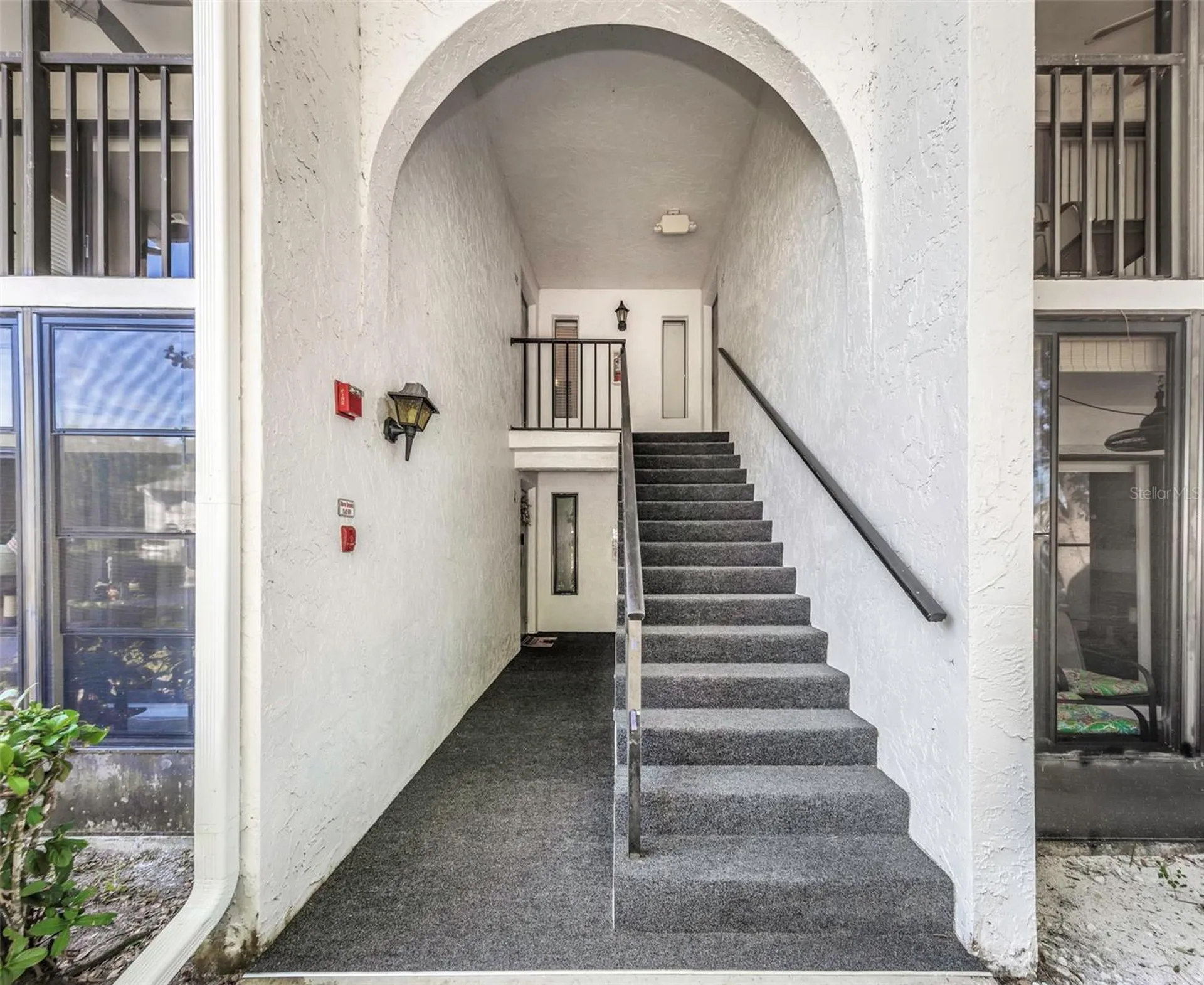 1281 Pine Ridge Circle E Tarpon Springs FL 34688